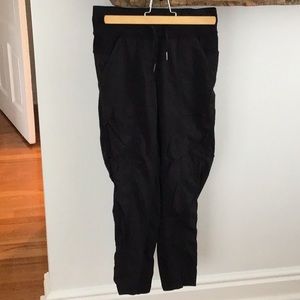 Lululemon swish joggers